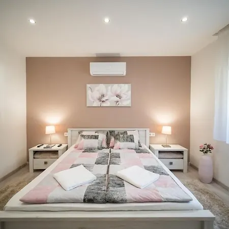 Apartament Laurapartman Gyula