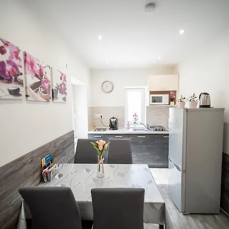 Laurapartman Apartament